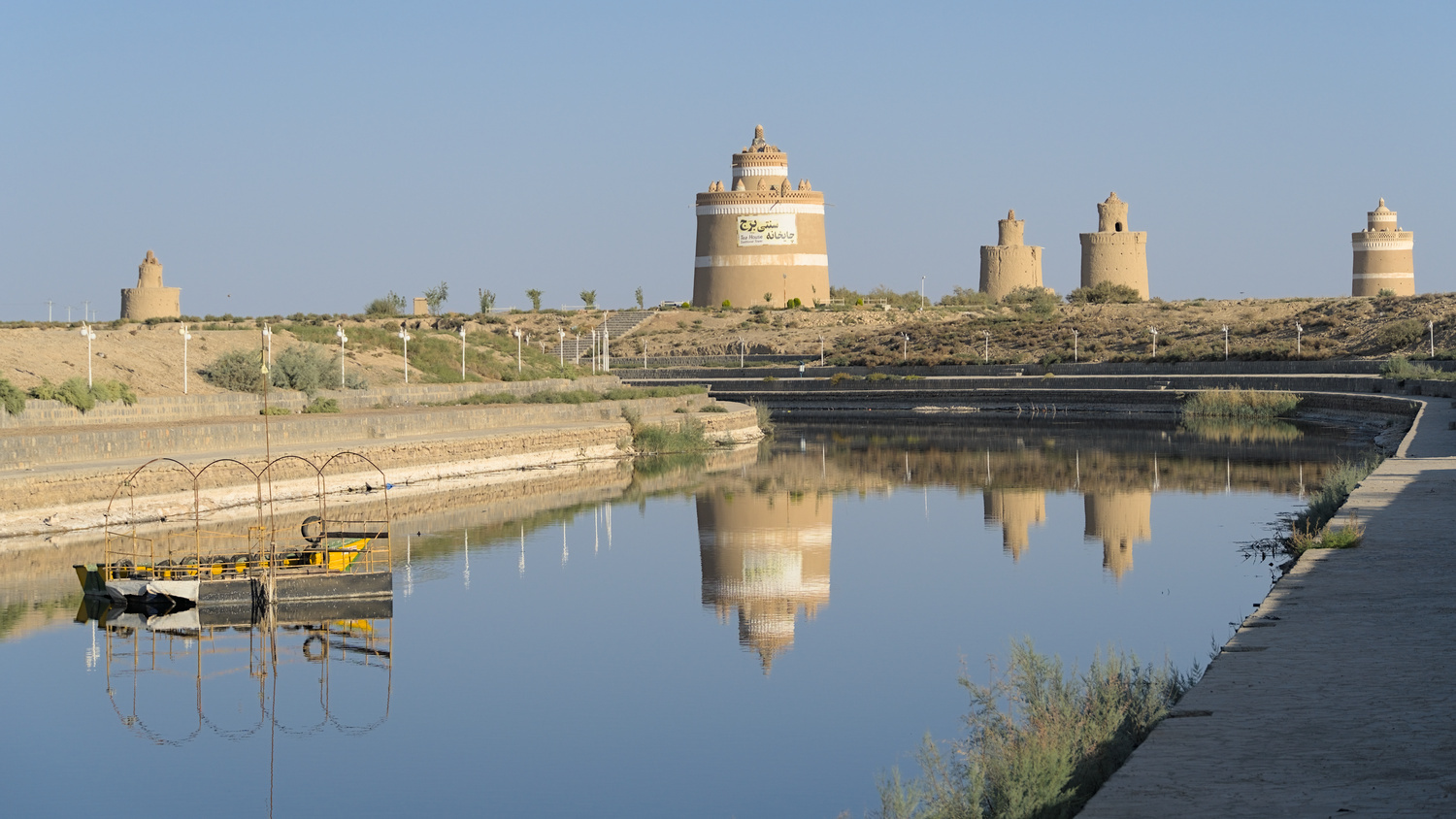 Historische Taubentürme im Iran