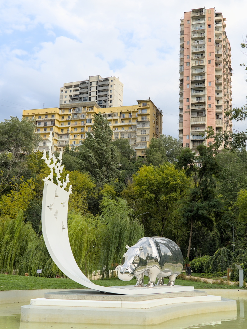 Nilpferd Statue in Tiflis